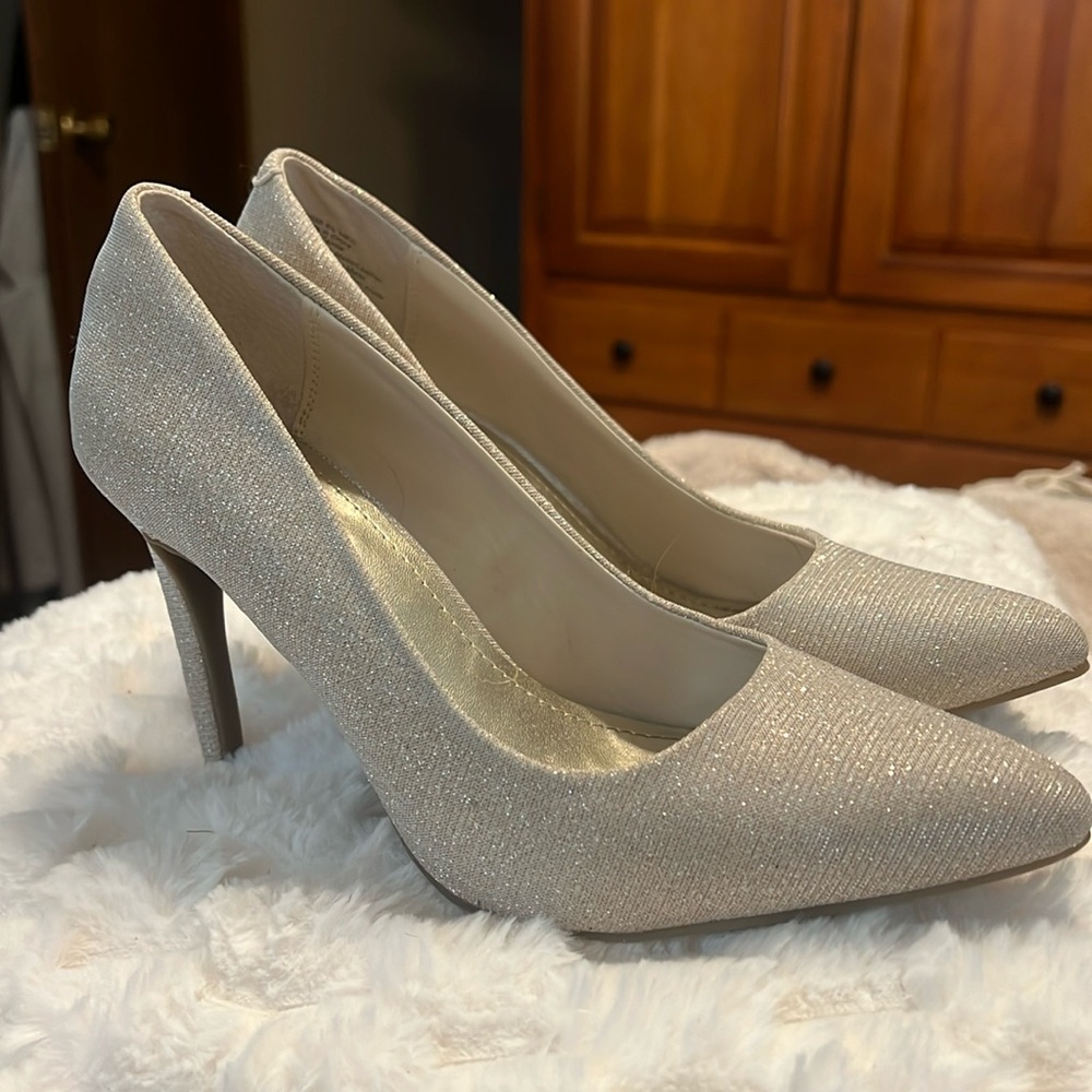 Jennifer Lopez heels